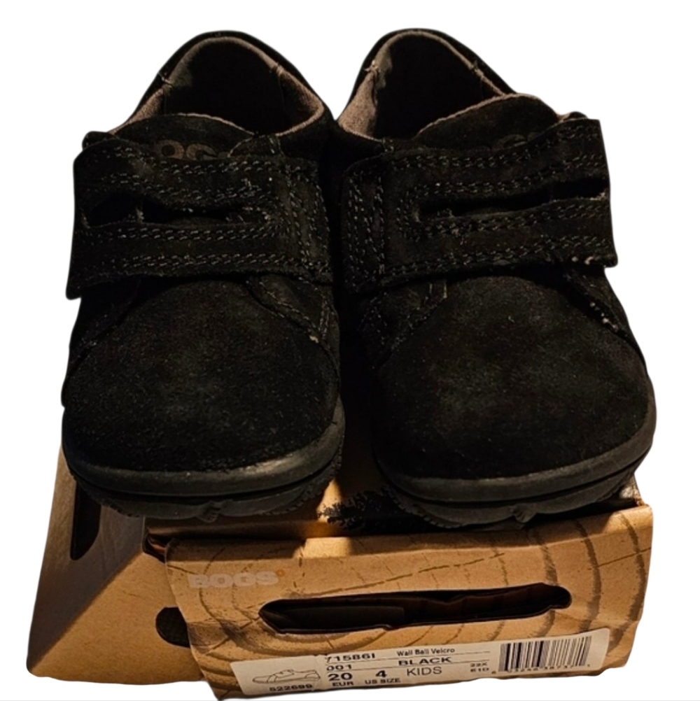 Bogs Shoes Bogs Water-Resistant Black Suede Slip On Velcro Infant Size 4 NEW